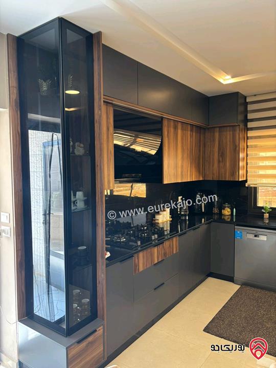 شقة طابق أول مساحة 150م للبيع في اربد - الحصن