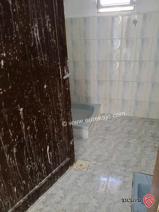 شقة طابق اول فني مساحة 129م للبيع في إربد حكما الحي السرقي