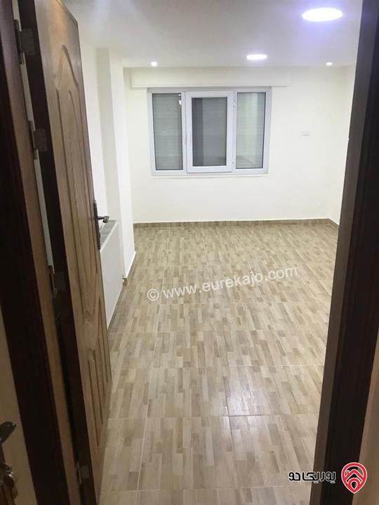 فيلا مجددة مساحة 440م على أرض 980م للبيع في الفحيص – منطقة الرهوة موقع مميز 