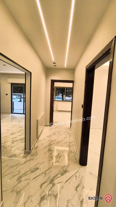 شقة سوبر ديلوكس طابق أرضي مساحة 180م للبيع في عمان - تلاع العلي 