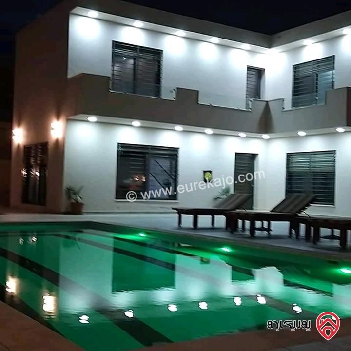 شـاليه مـفروش مساحة الأرض 550م والبناء 150م للبيع في البحر الميت منطقة الشونة الجنوبية الجوفة