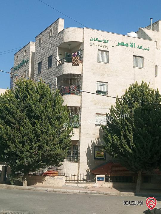 شقة طابق أول مساحة 140م للبيع في اربد غرب مسجد علياء التل