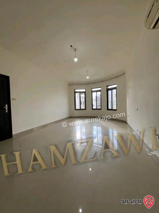 شقة طابق ثاني مساحة 95م للايجار في عمان - حي الصاحبة