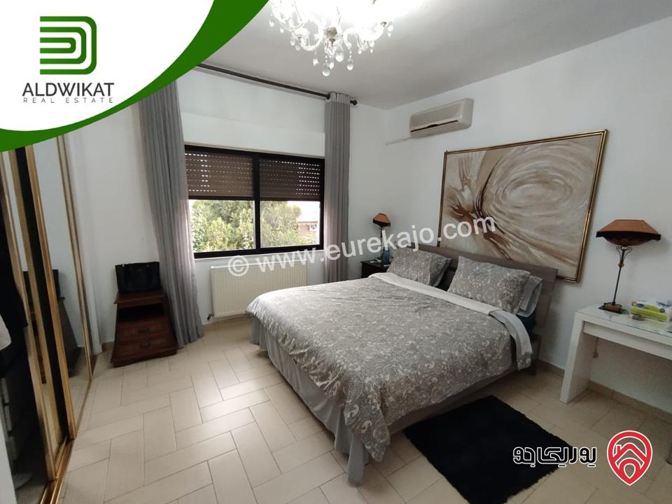 فيلا مساحة البناء 400م ومساحة الارض 430م ومساحة الحديقة 200م للايجار في عمان - ام السماق