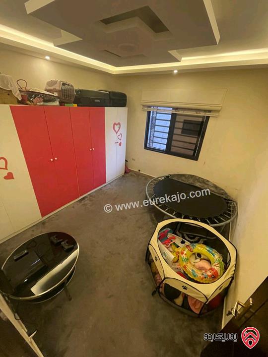 شقة طابق ارضي مساحة 156م مع ترس بمساحة 50م للبيع في عمان - طبربور 