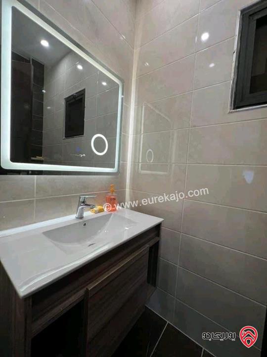 شقة أرضية مساحة 151م داخلي و 150م خارجي للبيع في عمان - البنيات