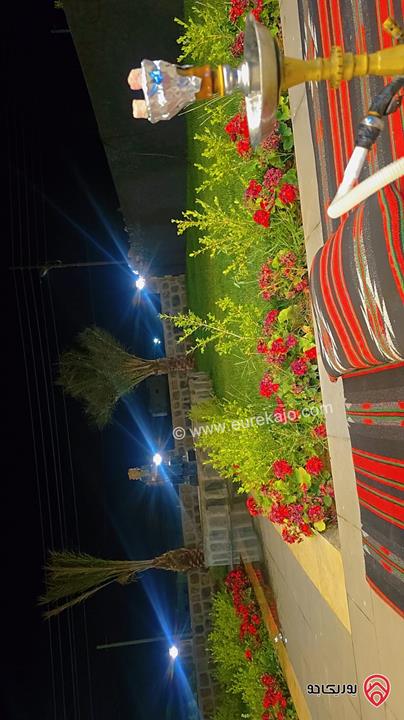 فيلا و ملحق خارجي مساحة 450م على أرض 1 دونم للبيع في المفرق - ام الجمال 