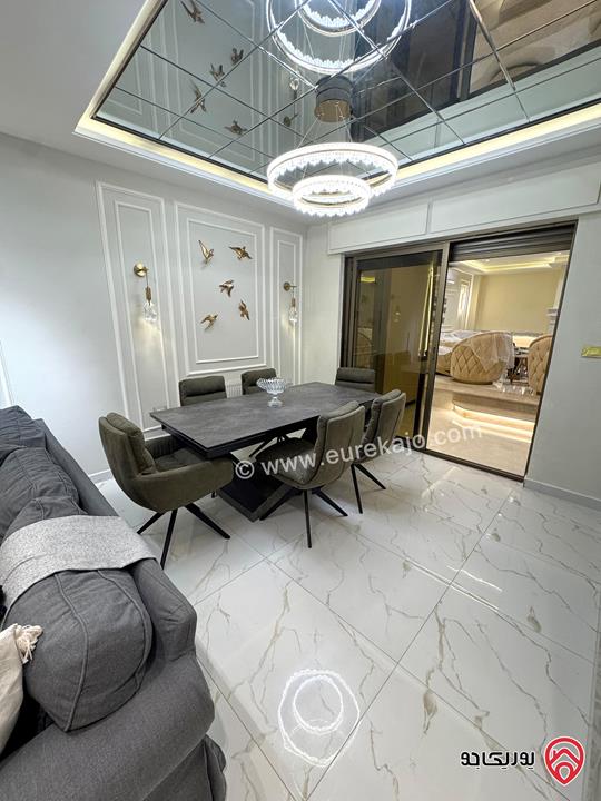 شقة شبه أرضية مساحة 135م داخلي مع حديقة 130م مفروشة بالكامل للايجار في عمان - عبدون