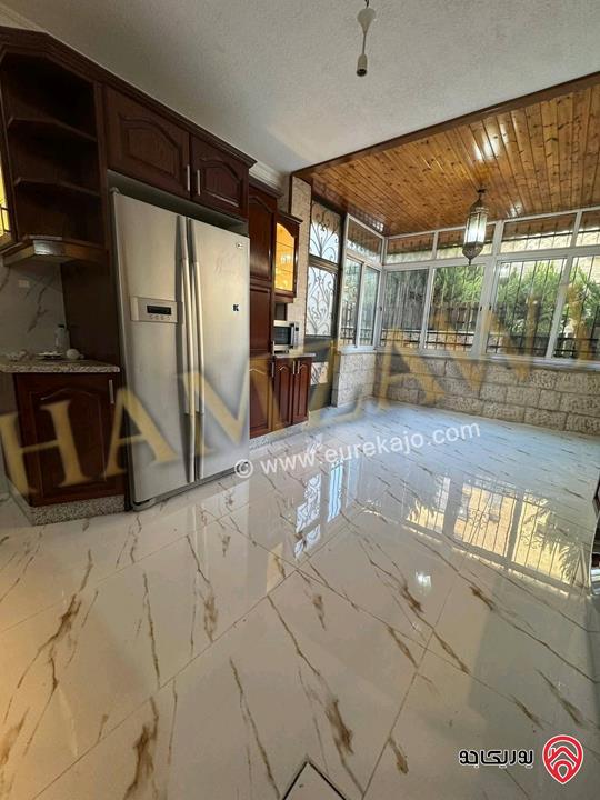 شقة ديلوكس فاخرة أرضية مساحة 170م داخلي و 40م خارجي للايجار في عمان - دير غبار