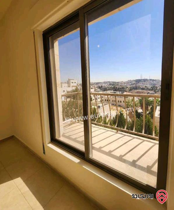 شقة فارغة أرضية مساحة 160م للايجار في عمان - دابوق