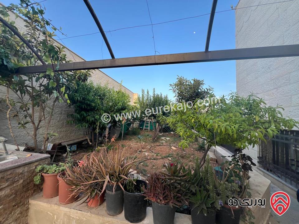 فيلا دوبلكس مساحة 550م على أرض 1030م للبيع في عمان - ضاحية الأمير علي طريق المطار 