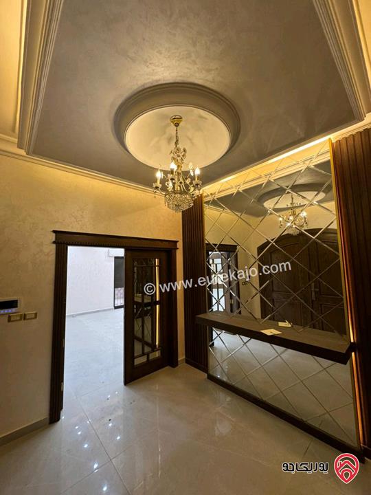 فيلا جديدة لم تسكن مساحة 700 متر للايجار في عمان - تلاع العلي 