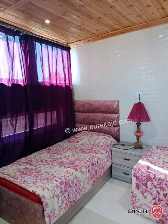 روف مفروش مساحة 100م للايجار في عمان - الجبيهة 