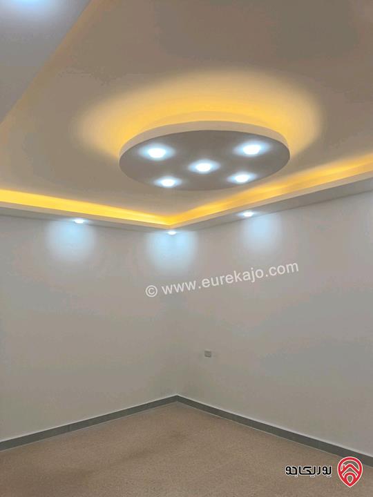 شقة طابق اول مساحة 131م للبيع في الزرقاء الجديدة