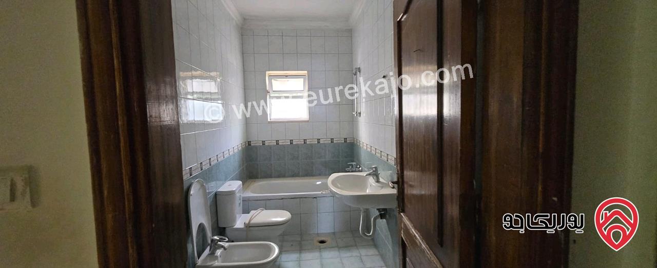 فيلا مساحة 650م على أرض 475م للبيع في عمان - أم البساتين