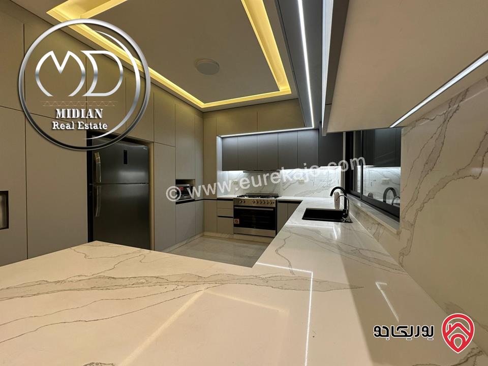 شقة مفروشة للايجار في عمان - خلدا مساحة 160م طابق ثاني تشطيبات و ديكورات فندقية فرش فاخر جداً اطلالة جميلة