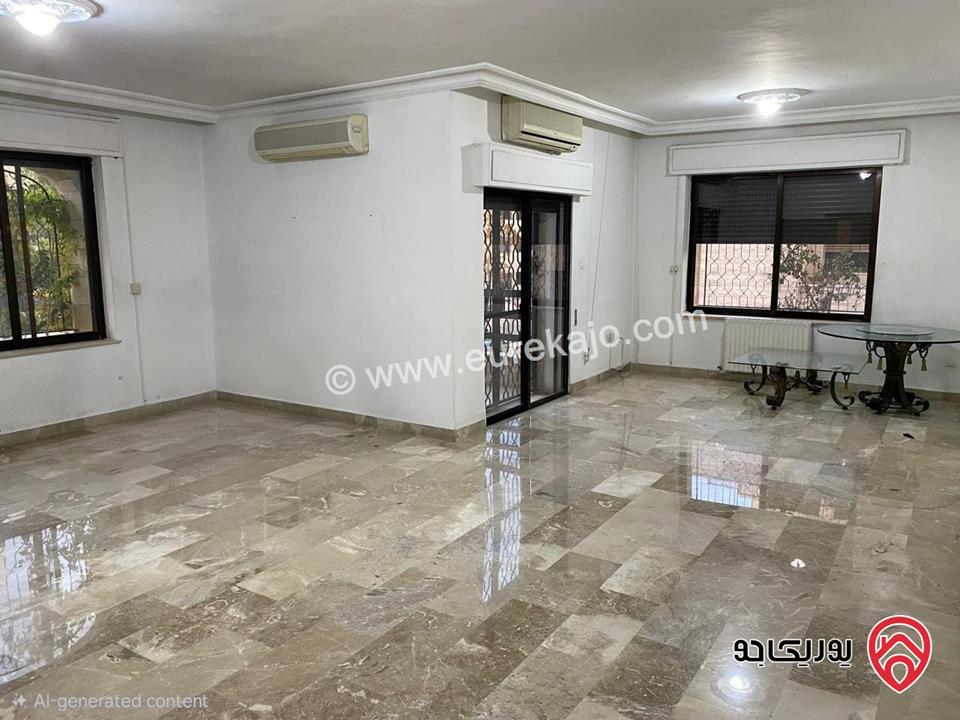 شقة طابق أول مساحة 228م للبيع في عمان - الصويفية