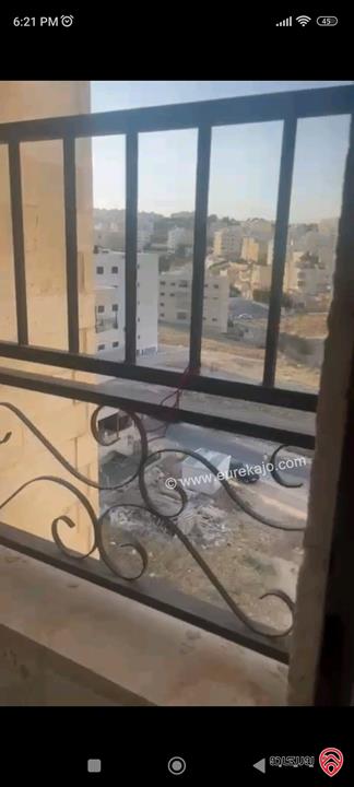 شقة مساحة 115م طابق ثالث للاستثمار بعائد 200 شهري (مؤجرة والايجار يدفع مقدما) للبيع في عمان - طبربور