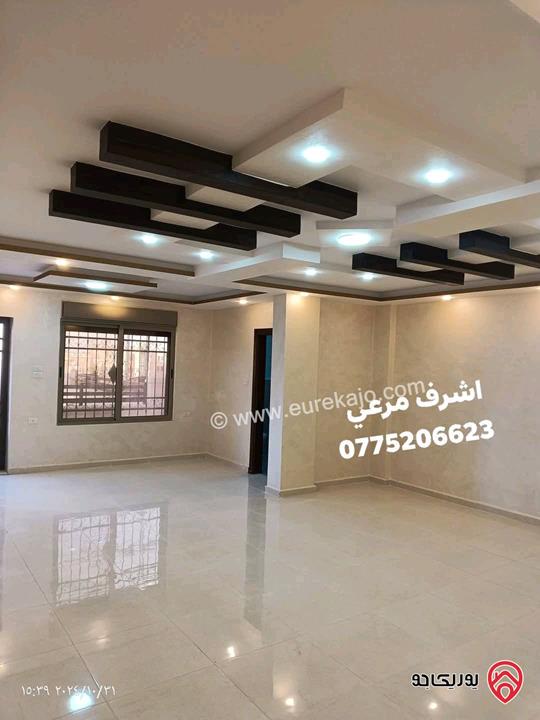شقة طابق ارضي 170م مع ترس 170م للبيع في الزرقاء الجديدة