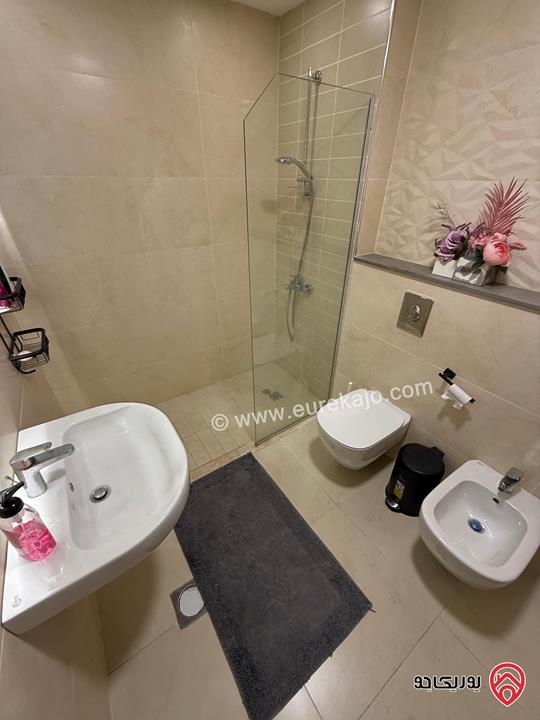 شقة بإطلالة بانورامية مساحة 120م من الطابق 12 للايجار في عمان - عبدون