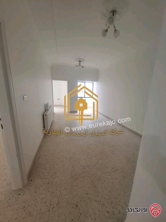 شقة فارغة طابق اول مساحة 130متر للإيجار في عمان - الجاردنز 