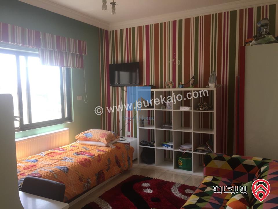 شقة مفروشة طابق ثالث 190م تشطيب سوبر ديلوكس للبيع في عمان - أم السماق