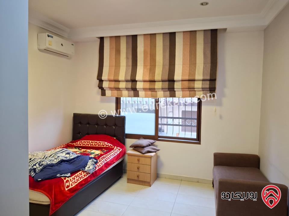 شقة أرضية مساحة 215م داخلي و 70م خارجي للبيع في عمان - عبدون