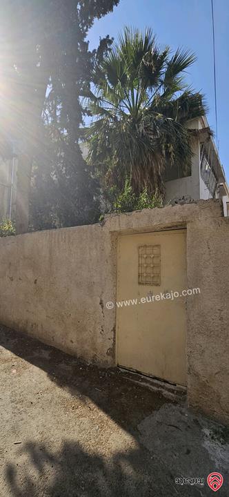 عمارة على أرض 250م للبيع في عمان - جبل النزهة