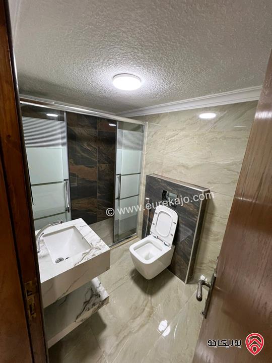 شقة طابق أرضي مساحة 160م داخلي و 60م خارجي للبيع في عمان - تلاع العلي 