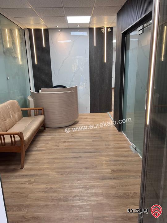 فيلا تجارية مميزة مساحة 850م على أرض 1300م للبيع أو للإيجار في عمان - أم أذينة