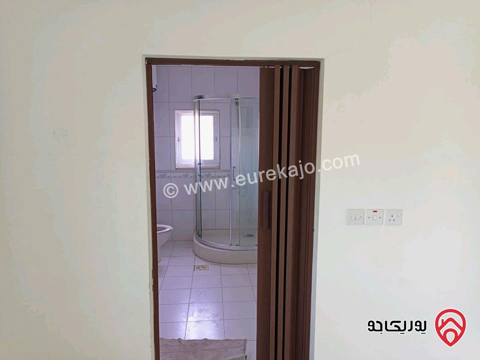 مزرعة زيتون مساحة الأرض 8 دونم و 300م و البناء مساحة 100م للبيع في السلط