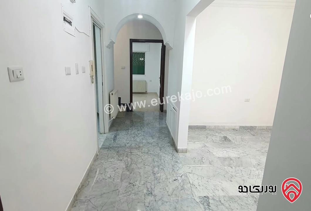 شقة طابق ثالث دوبلكس مساحة 220م للبيع في عمان - خلدا
