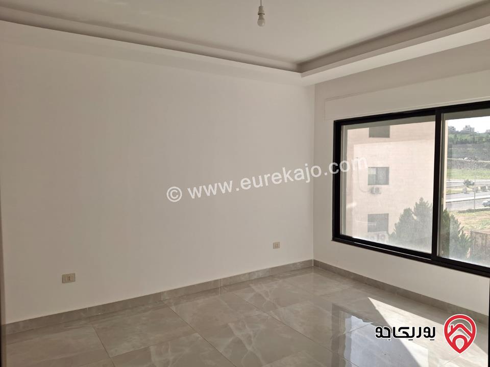 شقة جديدة طابق أول مساحة 180م للبيع في عمان - دير غبار