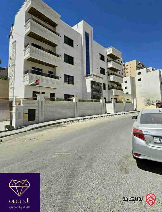 شقة طابق اول فخمة ومميزة مساحة 175م لم تسكن للبيع في عمان - تلاع العلي