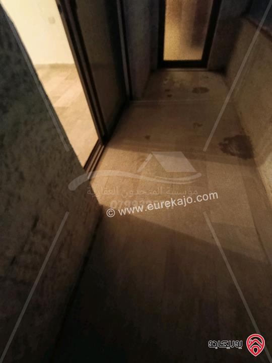 شقة فارغة مساحة 190م طابق ثاني للايجار في عمان - خلدا