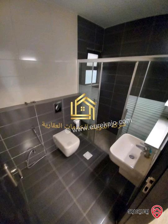 شقة فارغة طابق ثالث مساحة 160م للإيجار في عمان - الدوار السابع 