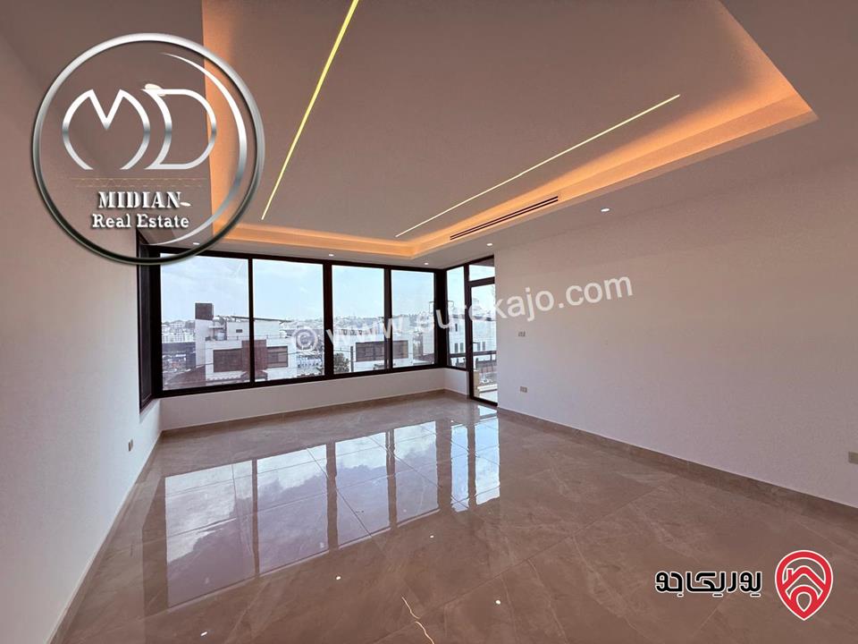 رووف جديد للبيع في عمان - الظهير مساحة 320م مع تراسات تشطيبات و ديكورات عصرية فاخرة اطلالة رائعة