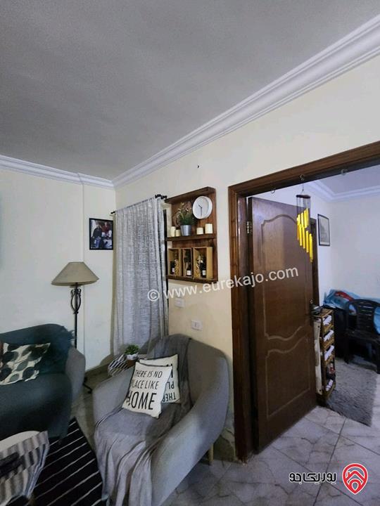 شقة تسوية مساحة 135م داخلي و 100م خارجي للبيع في اربد