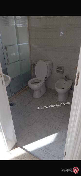 شقة مساحة 160م طابق ثالث غير مفروشة للايجار في عمان - أم أذينة 