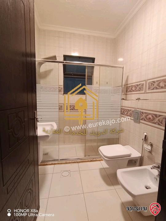 شقة سوبر ديلوكس طابق ارضي معلق مساحة 190م للإيجار في عمان - ام السماق 