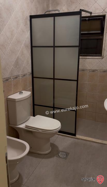 شقة فارغة طابق ثالث مساحة 185م للايجار السنوي في عمان - الصويفية 