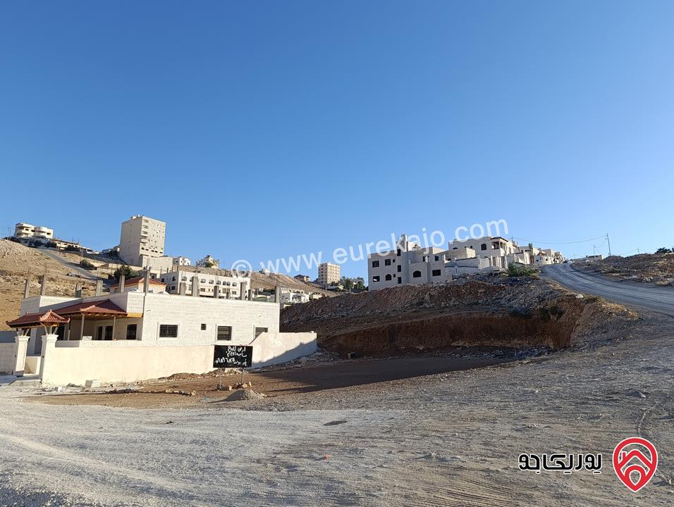 قطعة أرض مساحة 476م للبيع في الزرقاء - منطقة المدينة المنوّرة – موقع راقٍ ومناسب لبناء فيلا او اسكان