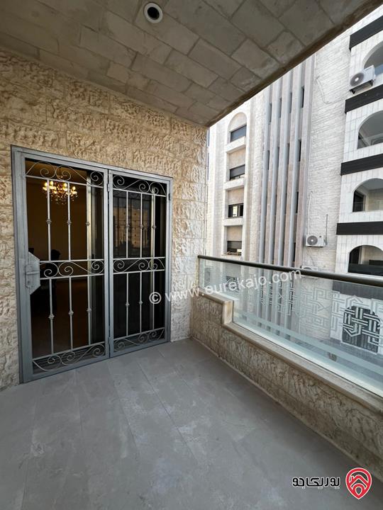 شقه طابق اول 220م مميزه سوبر ديلوكس للبيع في عمان - الشميساني 