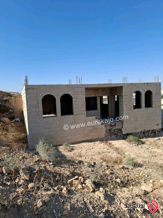 بيت مستقل عظم مساحة 200م على أرض 750م للبيع في الزرقاء - ضاحية الاميرة هيا