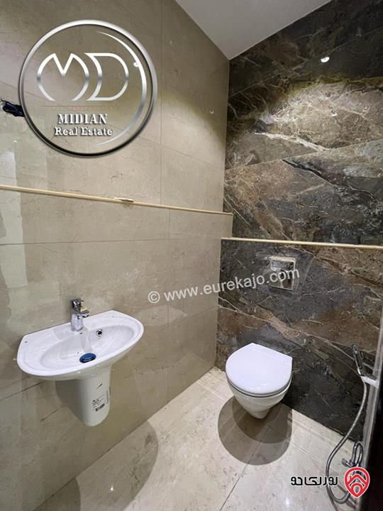 شقة فارغة للايجار طابق ثاني في عمان - خلدا مساحة 140م تشطيبات و ديكورات عصرية فاخرة تصلح للعرسان بسعر مميز