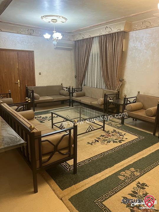 شقة مفروشة طابق أول مساحة 220م للايجار في عمان - خلدا