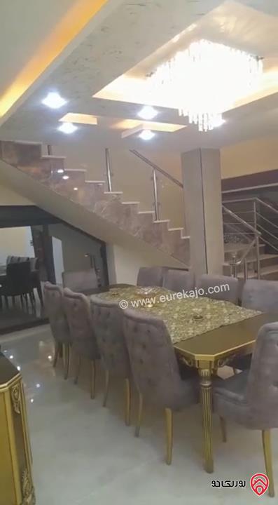 فيلا دوبلكس مساحة البناء 770م مساحة الارض 460م للبيع في عمان - البنيات