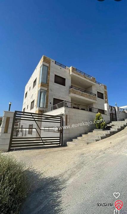 فيلا دوبلكس مساحة 460م على أرض 590م للبيع في الزرقاء - ضاحية المدينة المنورة