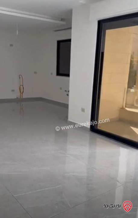 آخر شقتين شبه أرضية 172م وأرضية 170م للبيع في عمان – أم أذينة