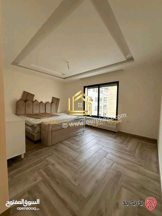 شقة جديدة دوبلكس ثالث مع روف مساحة 250م للإيجار في عمان - ضاحية النخيل 